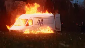 2 DROOGI - SMRP music video screenshot